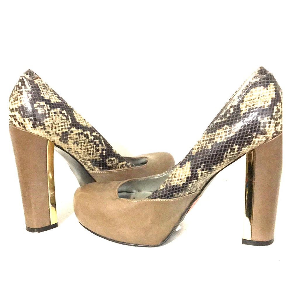 Guess pumps